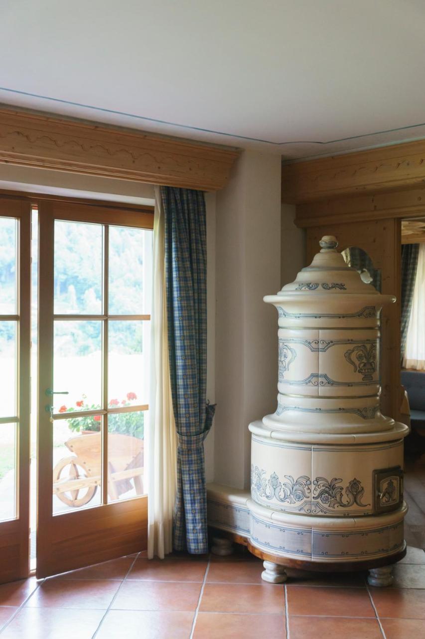 Agritur Cornasest Bed & Breakfast Breguzzo Exterior photo